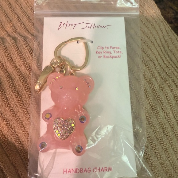BETSEY JOHNSON NIP LARGE PINK GUMMIE BEAR KEYCHAIN/PURSE CHARM - Picture 10 of 12